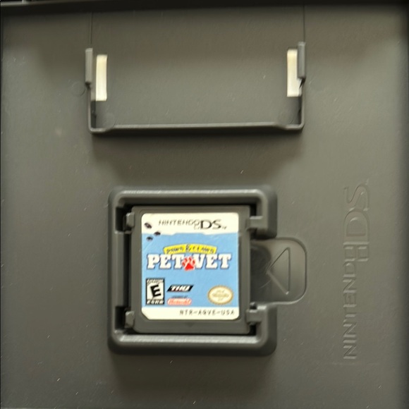 3/$15 Nintendo DS Paws & Claws Pet Vet Game - Picture 4 of 5